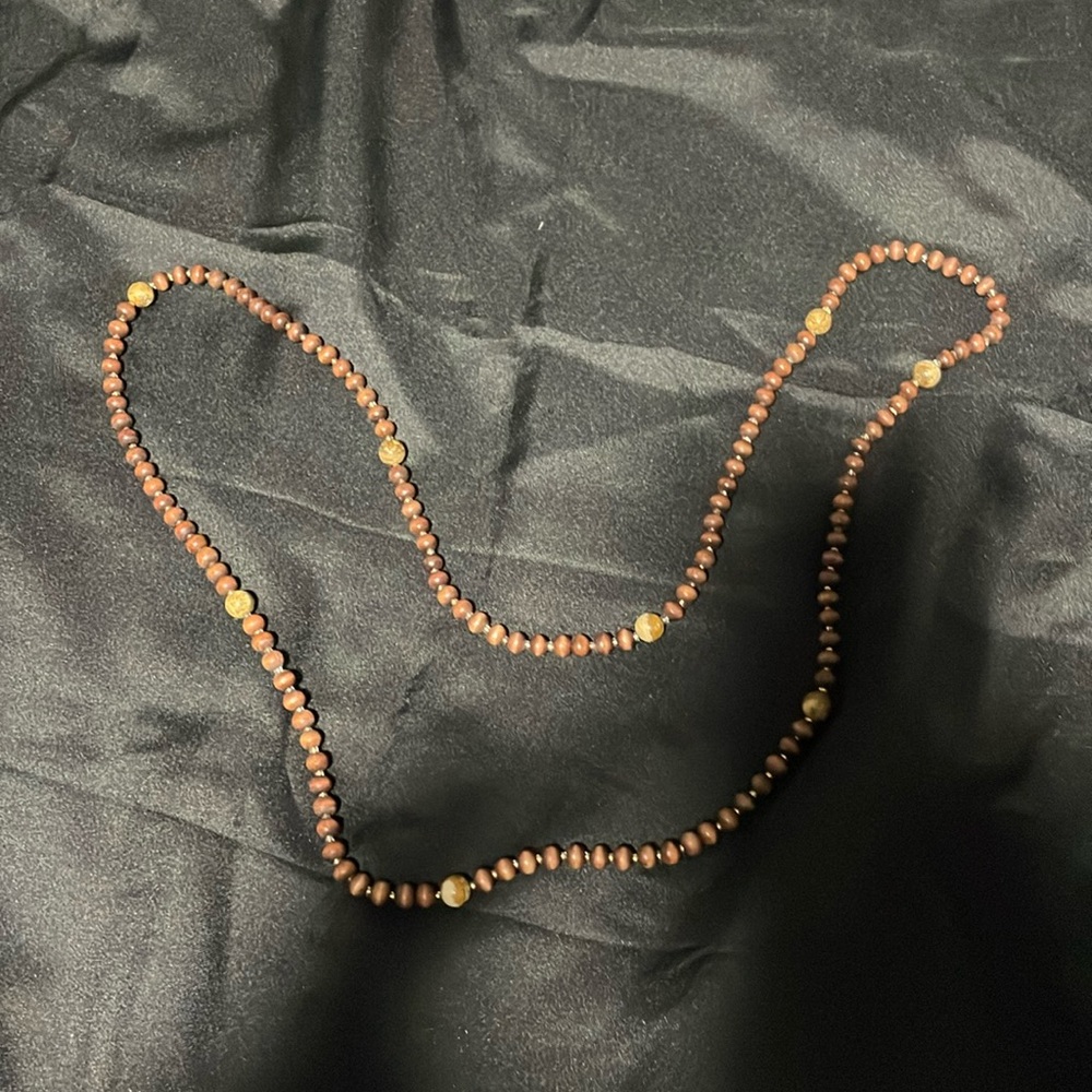 Women’s necklace